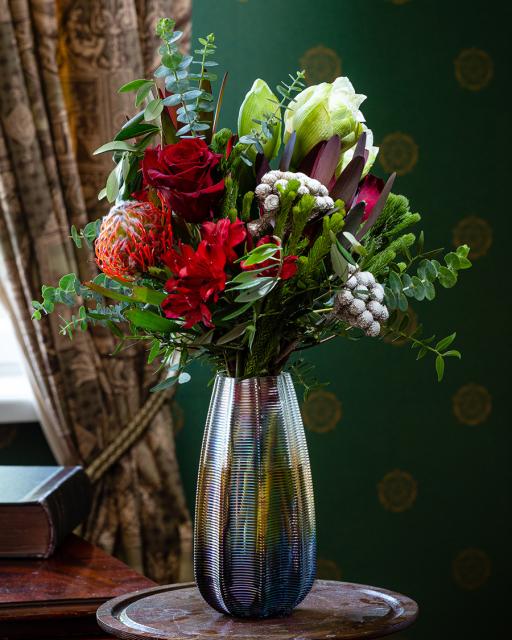 Ziemas dienas pušķis - florista fantāzija