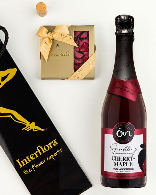 Gift bag with cherry-maple sparkling drink (0% alc)