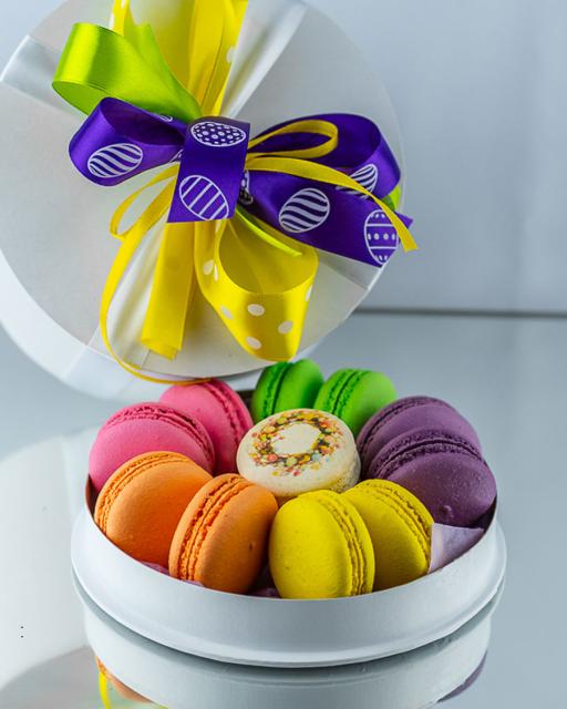 Colorful macarons in a gift box
